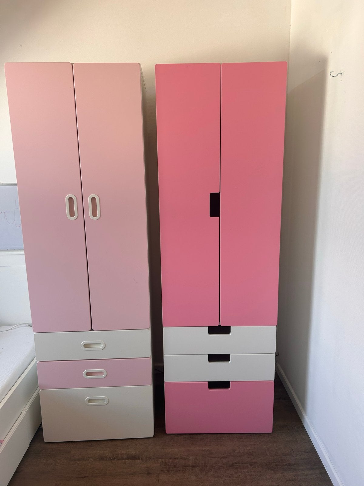 2 Roze IKEA Smastad Kledingkasten, Ophalen, 50 tot 100 cm, Zo goed als nieuw, Met lade(s)