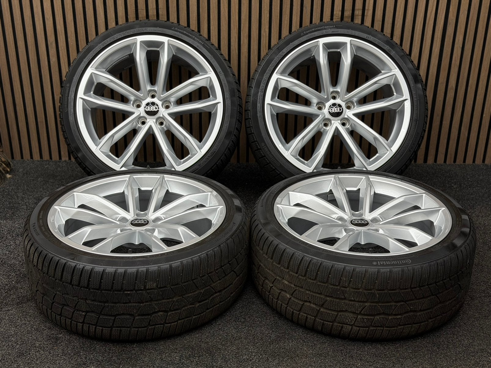 Originele 19 inch Audi A5 S5 B9 8W 5x112 ET32 Continental AO, 255 mm, ., Banden en Velgen, Winterbanden