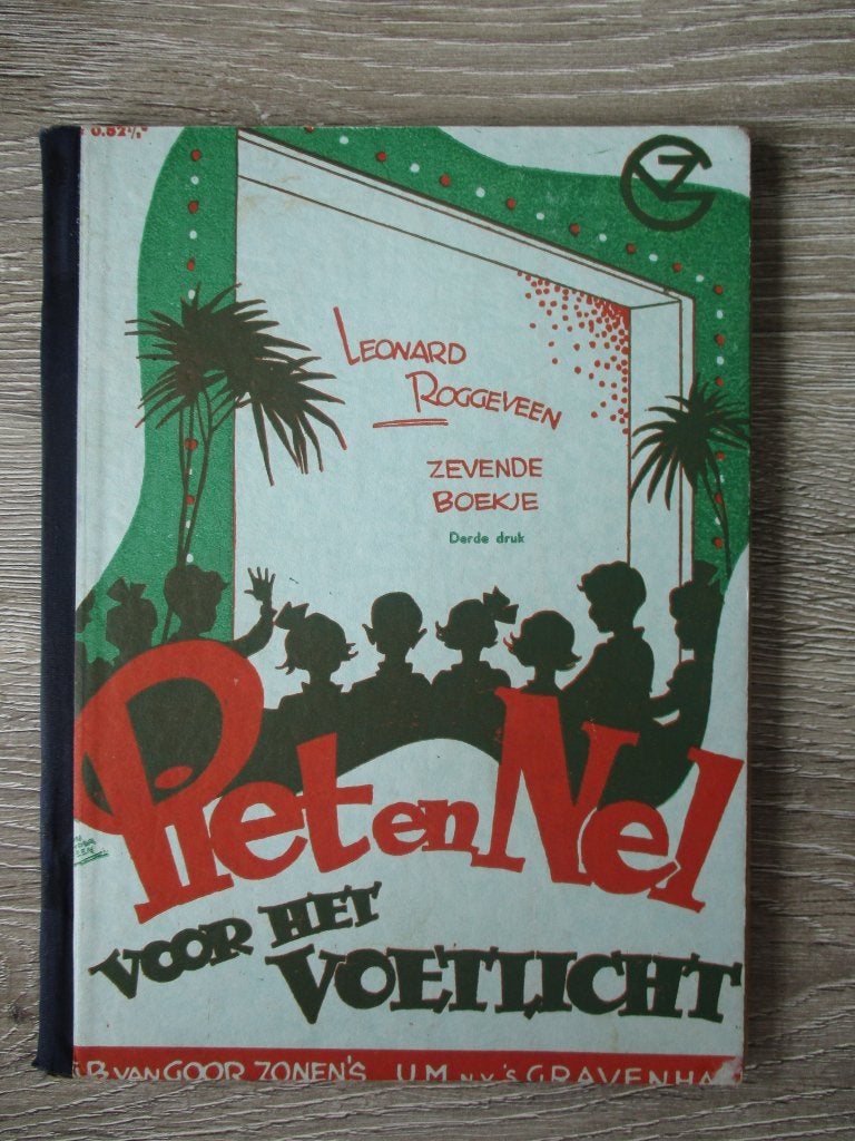 Piet en Nel voor het voetlicht - Leonard Roggeveen, Boeken, Ophalen of Verzenden, Gelezen, Fictie algemeen