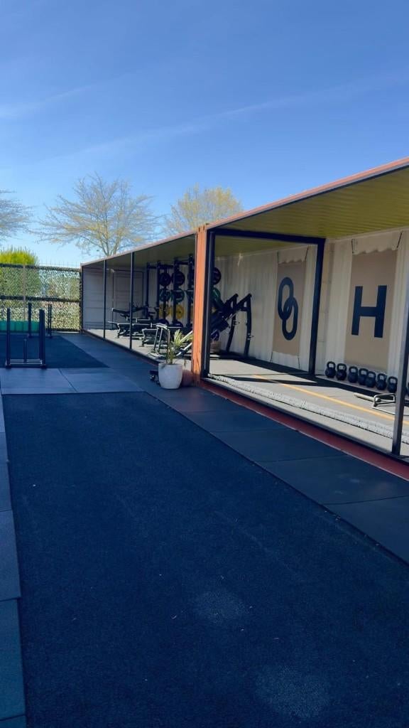 Sportschool container volledig op maat - outdoor gym, Ophalen of Verzenden, Nieuw, Benen, Overige typen