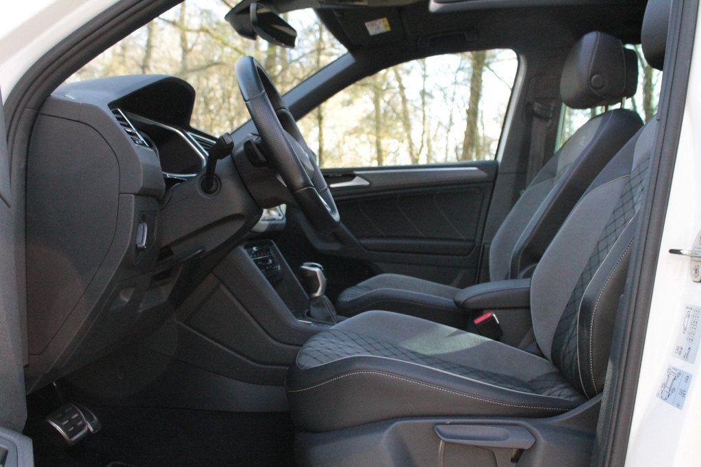 Volkswagen Tiguan 1.4 TSI eHybrid R-Line Business+ | IQ | Pa, Auto's, Volkswagen, 12 maanden, Alcantara, Wit, Hybride Elektrisch/Benzine