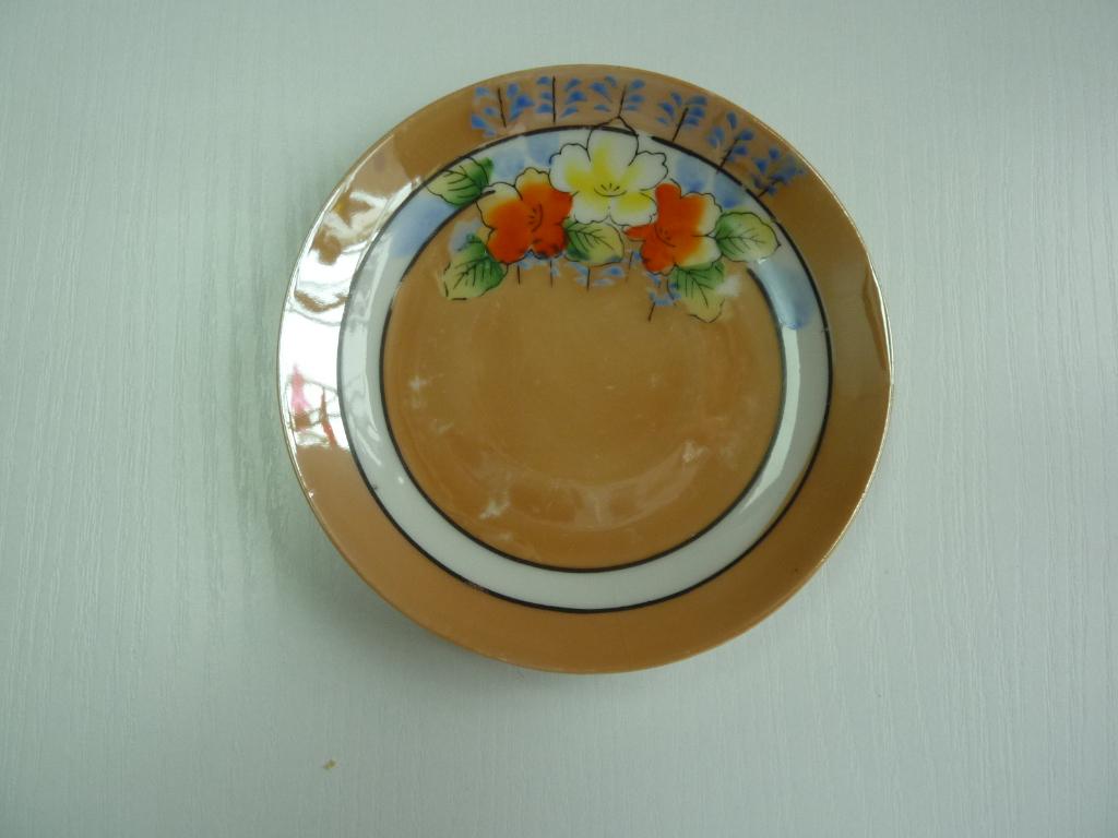 chinees bordje, Ophalen of Verzenden, Zo goed als nieuw, Porselein, Bord of Schaal