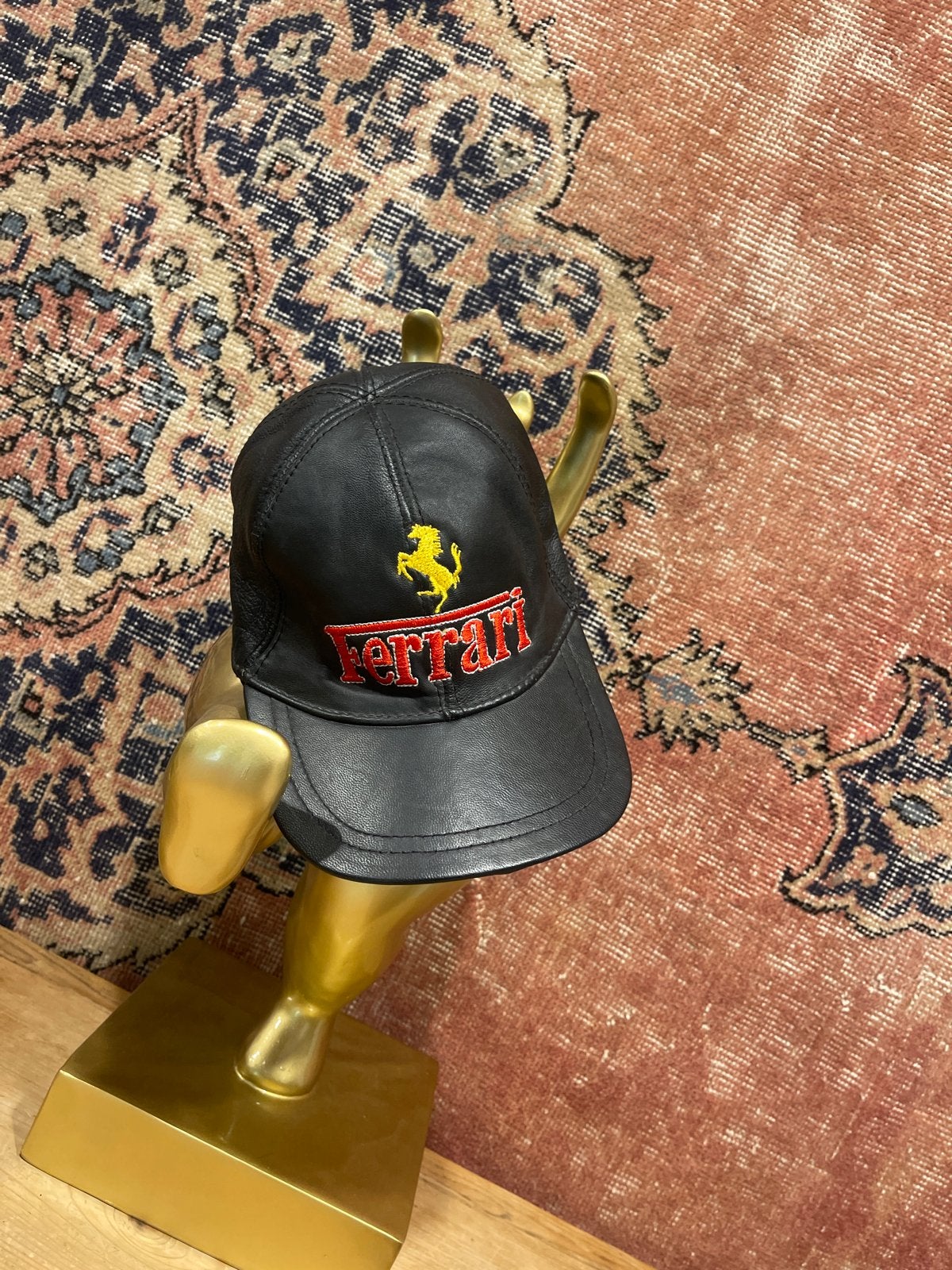 Vintage Ferrari Leren Pet uit de Jaren '90, Kleding | Heren, Ophalen of Verzenden, Zo goed als nieuw, One size fits all, Pet