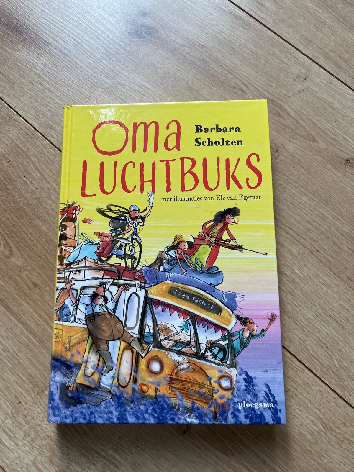 Oma Luchtbuks - Barbara Scholten (Kinderboek), Ophalen, Zo goed als nieuw, Fictie algemeen