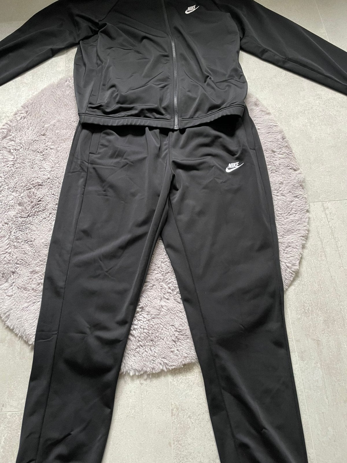 Nike Trainingspak Maat L, Maat 52/54 (L), Zwart, Ophalen of Verzenden, Zo goed als nieuw
