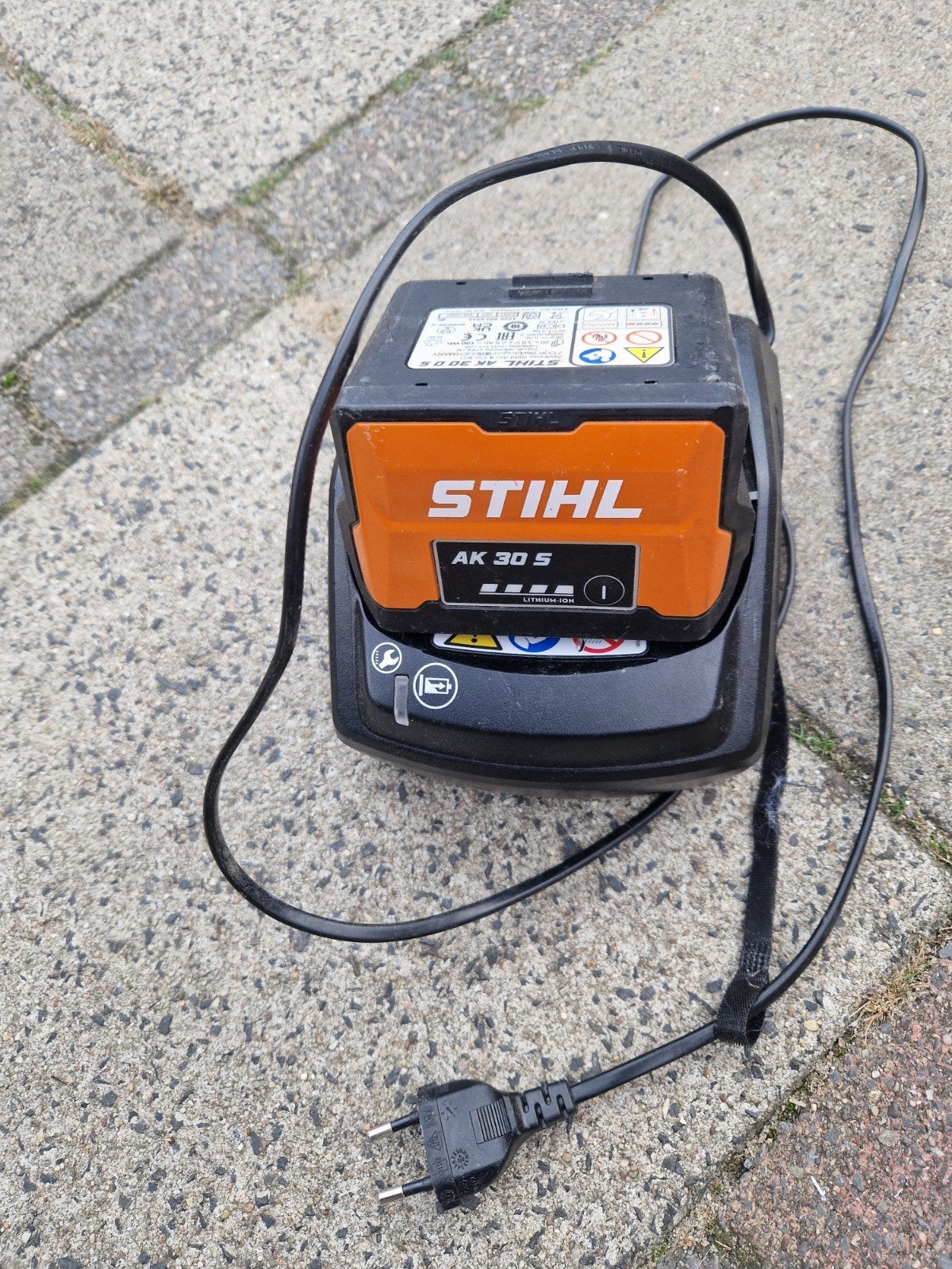 Stihl accu en oplader., Ophalen of Verzenden