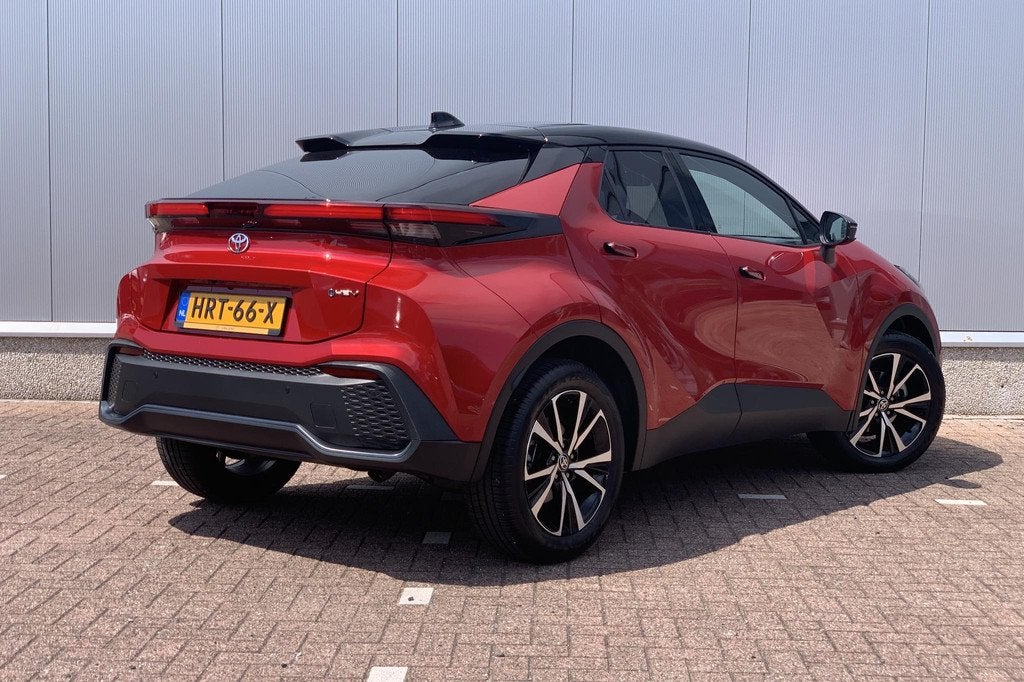 Toyota C-HR 1.8 Hybrid 140 Dynamic | Camera | Apple Carplay, Auto's, Euro 6, 4 cilinders, Origineel Nederlands, Bedrijf