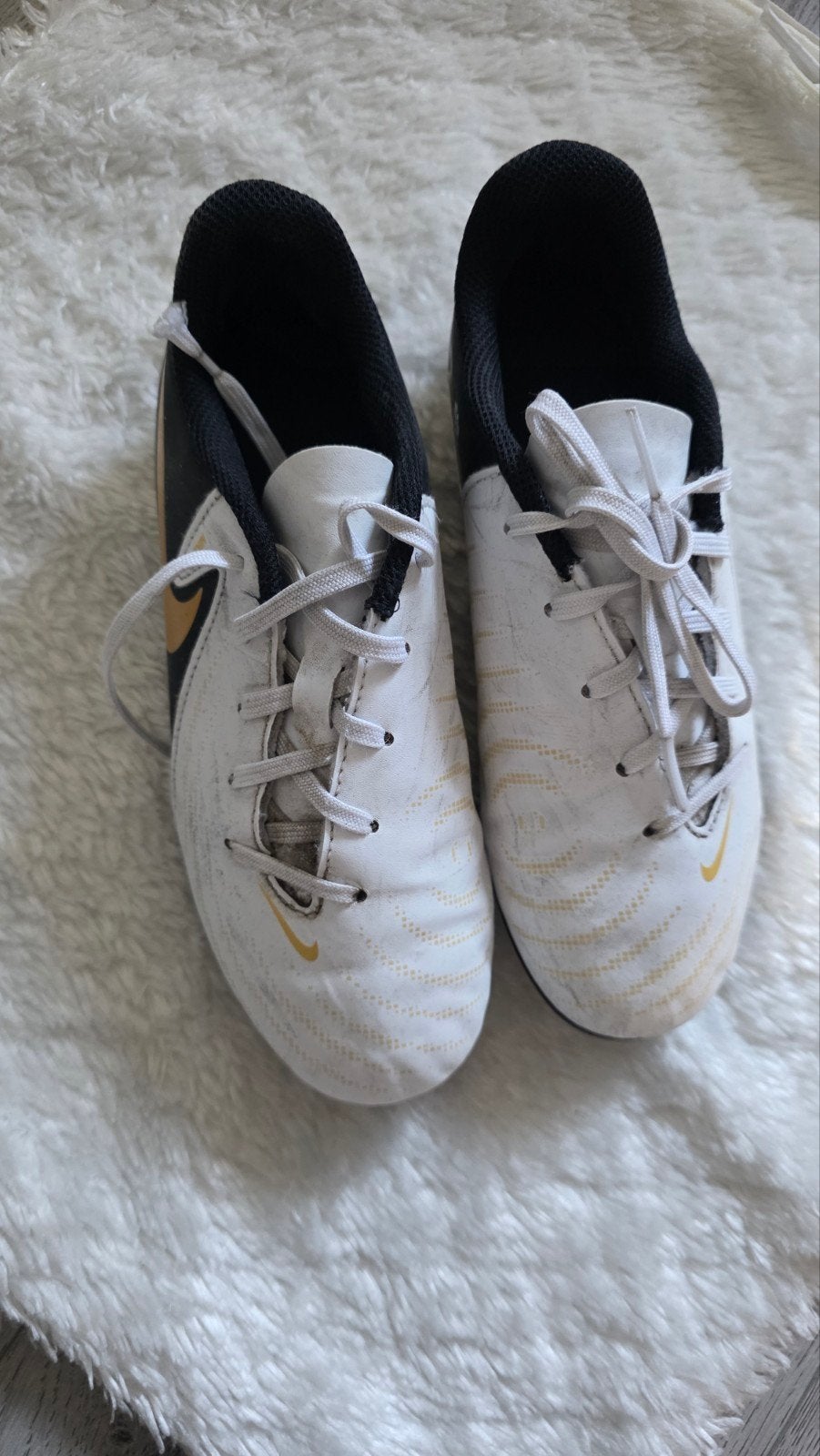 Nike voetbalschoenen - Zo goed als nieuw, Jongen of Meisje, Schoenen, Ophalen of Verzenden, Zo goed als nieuw