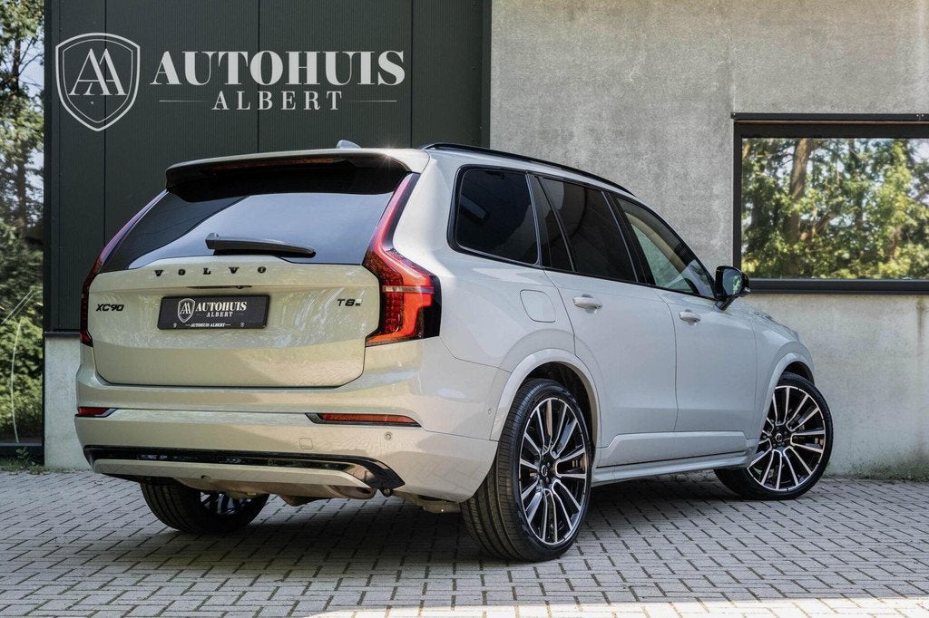 Volvo XC90 T8 Ultra Dark B&W Lucht Pano HUD Trekhaak 22'', Gebruikt, Zwart, 4 cilinders, 1969 cc