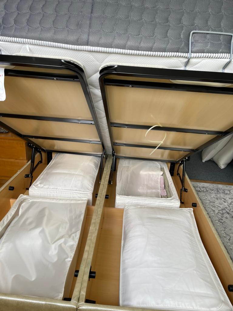 Tweepersoonsbed met opbergruimte en matras, Ophalen, Gebruikt, Beige, Tweepersoons