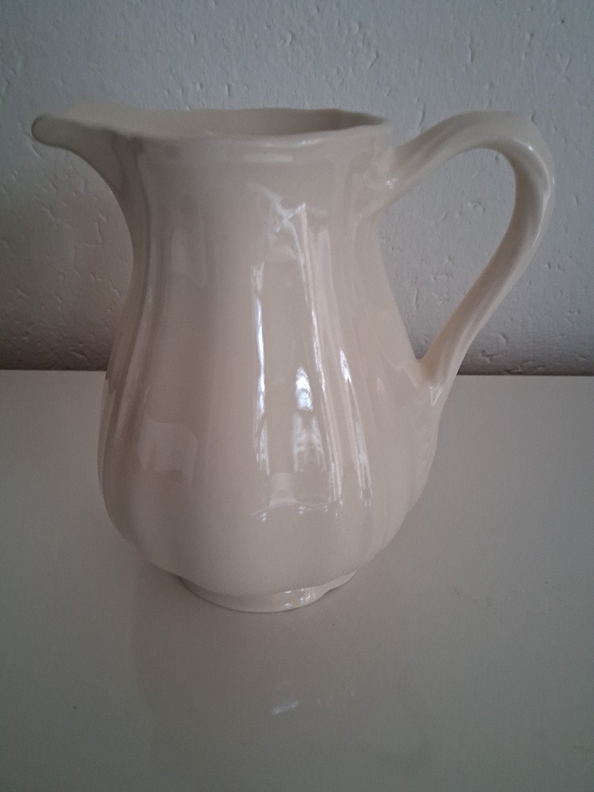 Wedgwood Queens Plain Melk/ Sap kan, Huis en Inrichting, Keuken | Servies, Ophalen of Verzenden, Zo goed als nieuw, Porselein