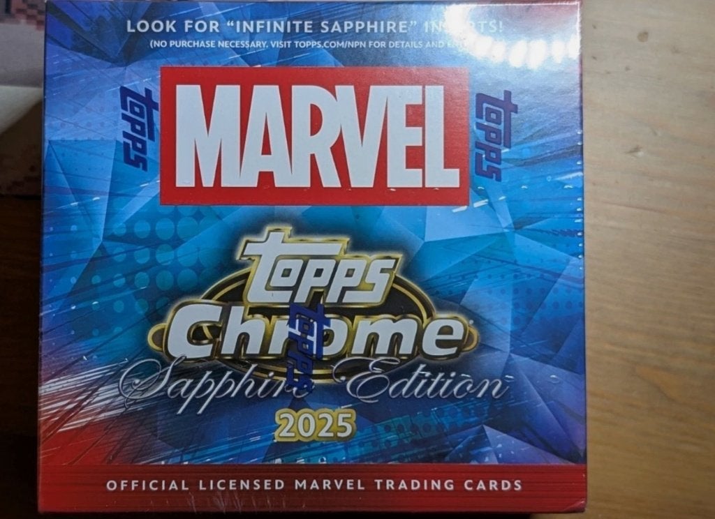 Topps 2025 Marvel Comics Chrome Sapphire Hobby Box, Hobby en Vrije tijd, Verzamelkaartspellen | Overige, Ophalen of Verzenden