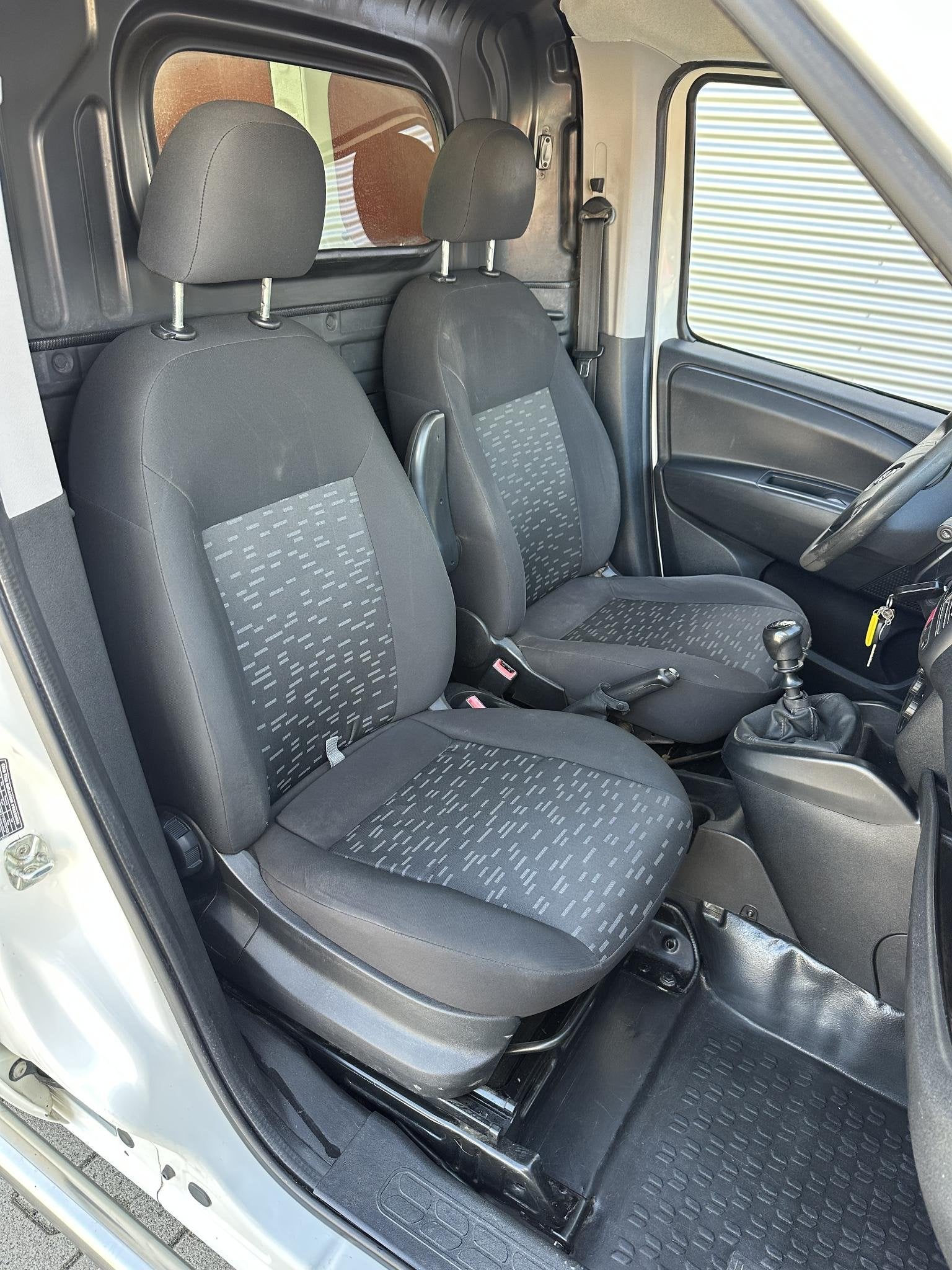 Opel Combo 1.4 CNG L2H1 ecoFLEX, Voorwielaandrijving, Stof, Gebruikt, Euro 6