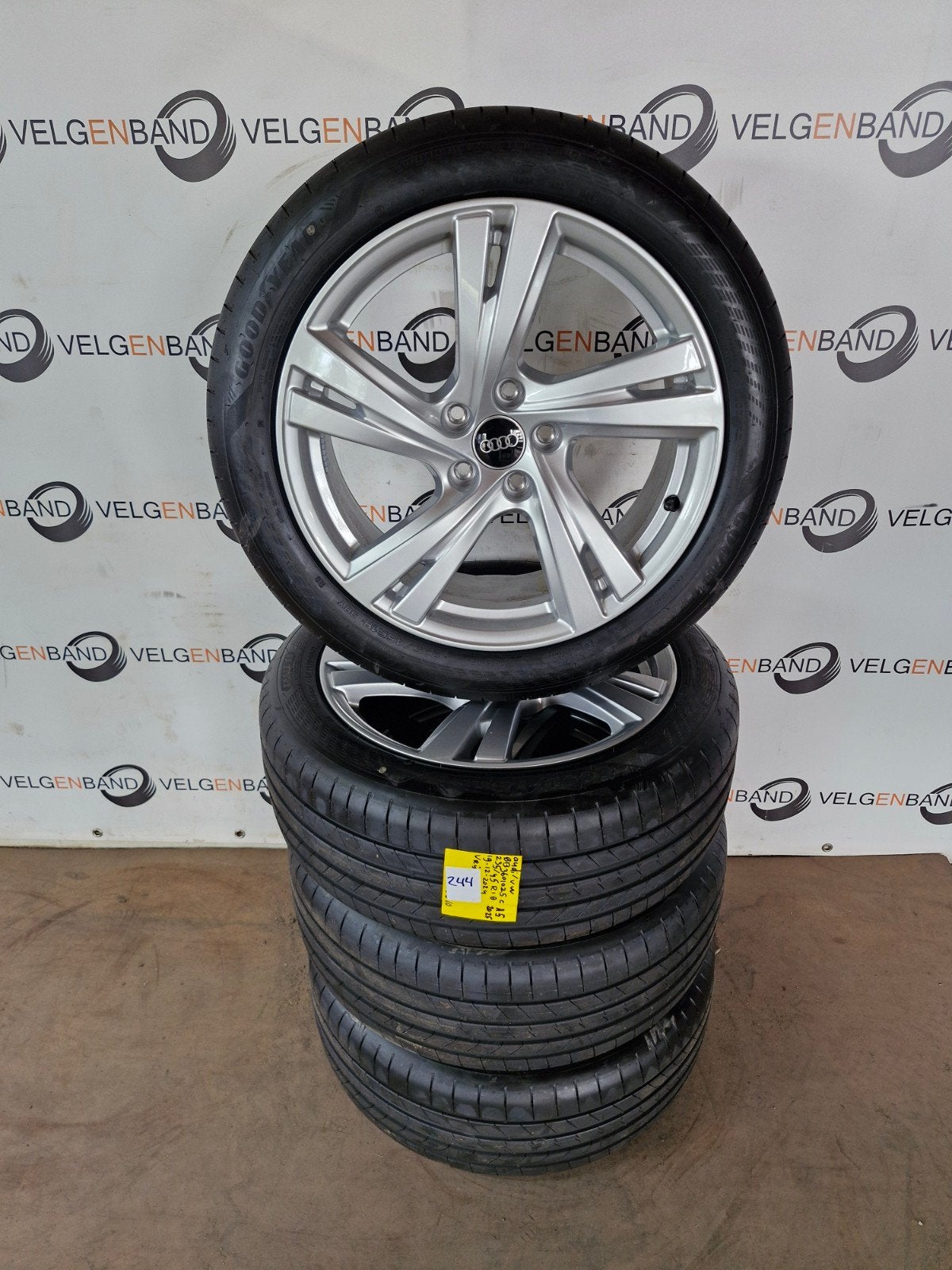 Zomerset Audi A5 8B Nieuw 235 45 18 5x112 66.5 2025 ET40, Gebruikt, ., Banden en Velgen, Ophalen of Verzenden