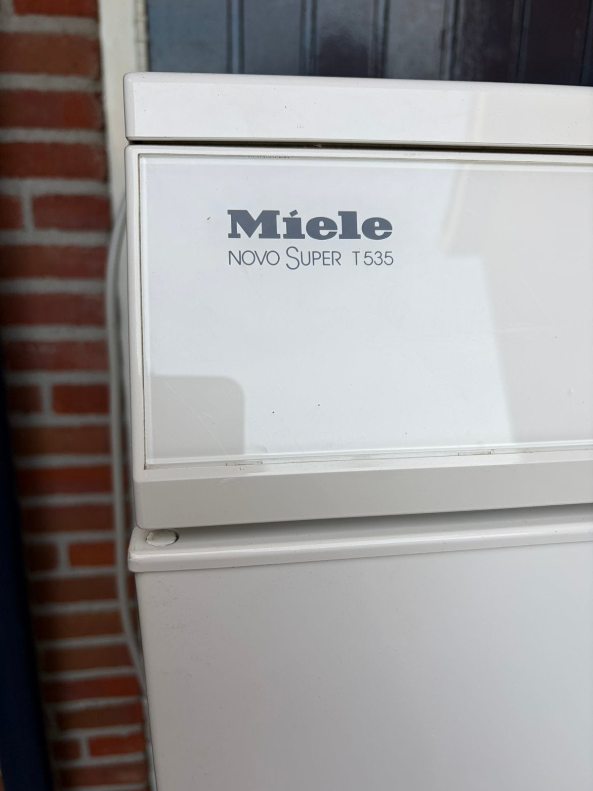 Foto 3 van Miele Wasmachine en Droger incl. verhoger