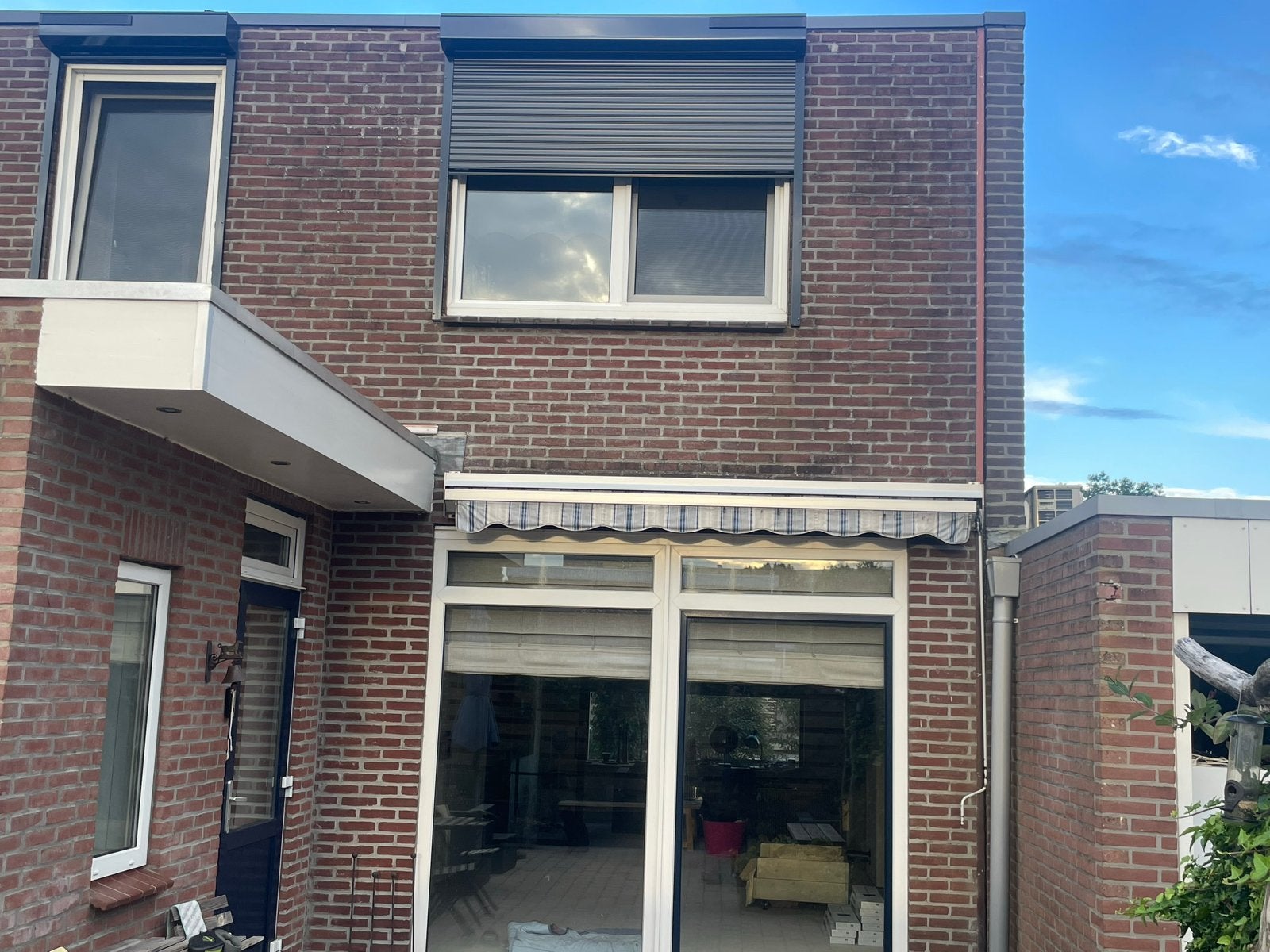 Knikarmscherm blauw/grijs gestreept - 3m breed, 2.5m uitval, Tuin en Terras, Ophalen, Gebruikt, 150 tot 300 cm, 250 cm tot 450 cm