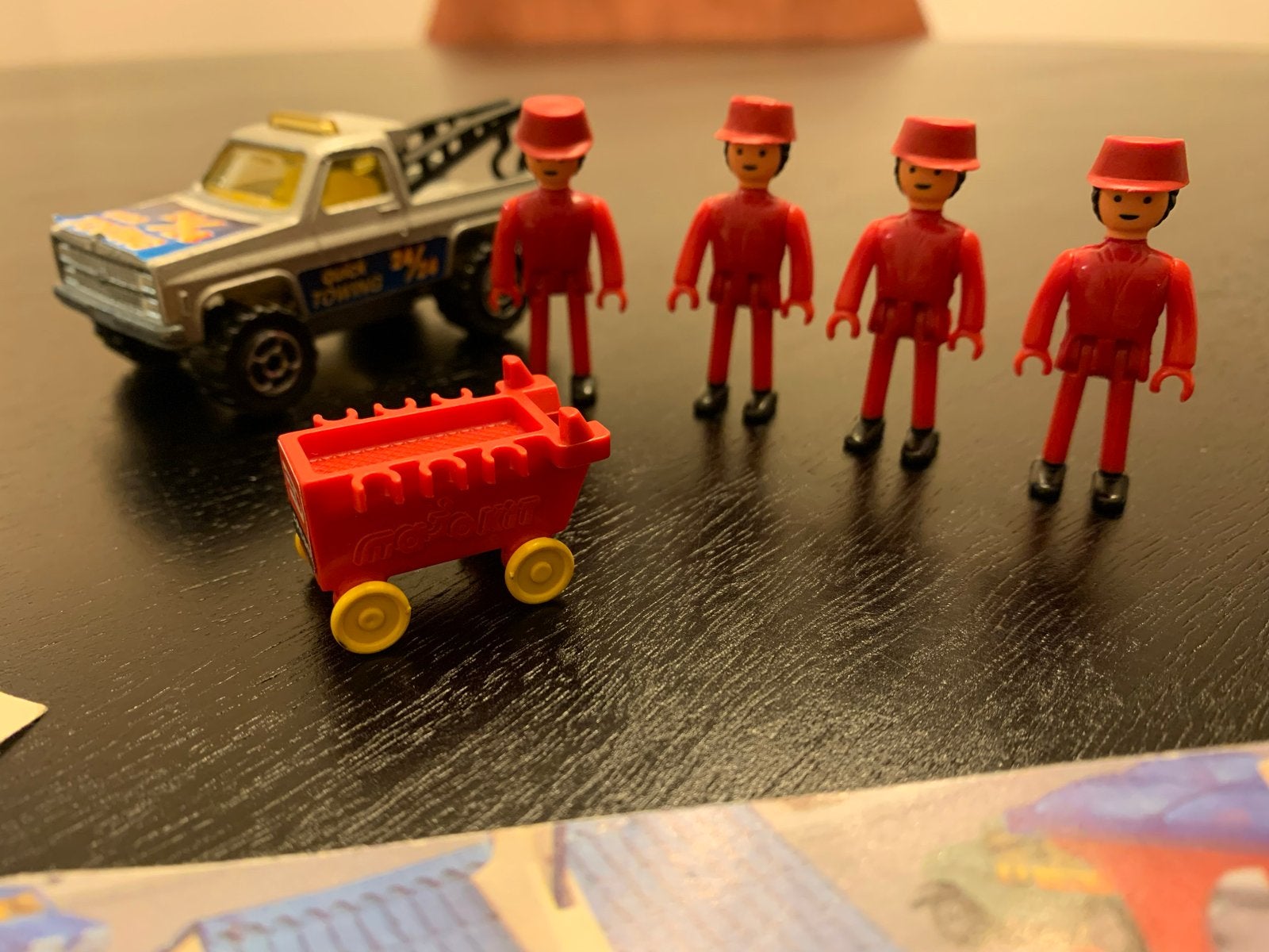 Majokit 783 Takelwagen met monteurs en accessoires, Ophalen of Verzenden, Gebruikt, Auto