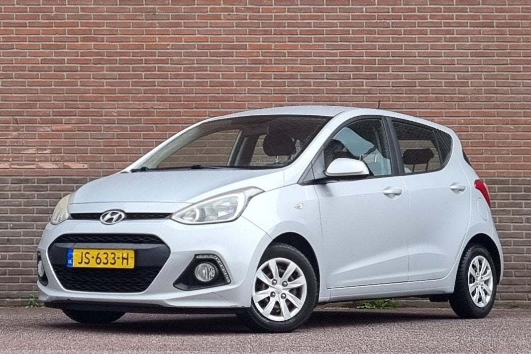 Hyundai i10 1.0i i-Motion Comfort Plus Dealer onderhouden, C, Voorwielaandrijving, Stof, Gebruikt, Start-stop-systeem
