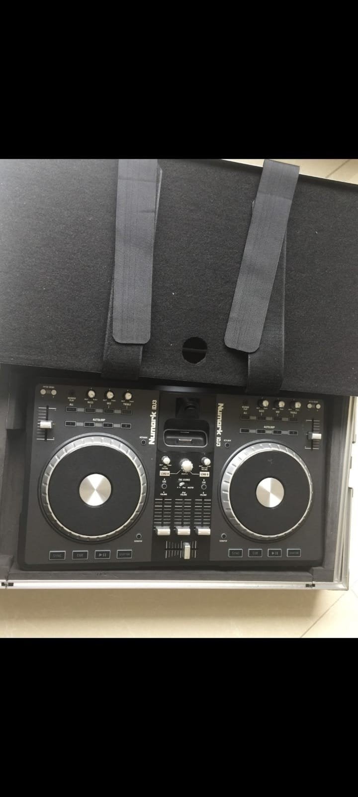 Complete Numark DJ set, inclusief stevige case, Muziek en Instrumenten, Ophalen, Gebruikt, Numark