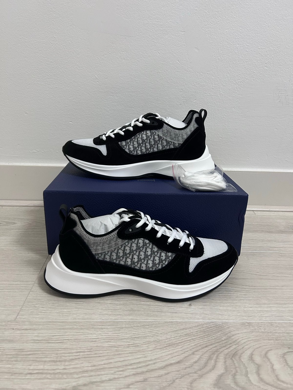 Dior B22 Sneakers Zwart/Wit nieuw, Zwart, Nieuw, Ophalen of Verzenden, Sneakers of Gympen