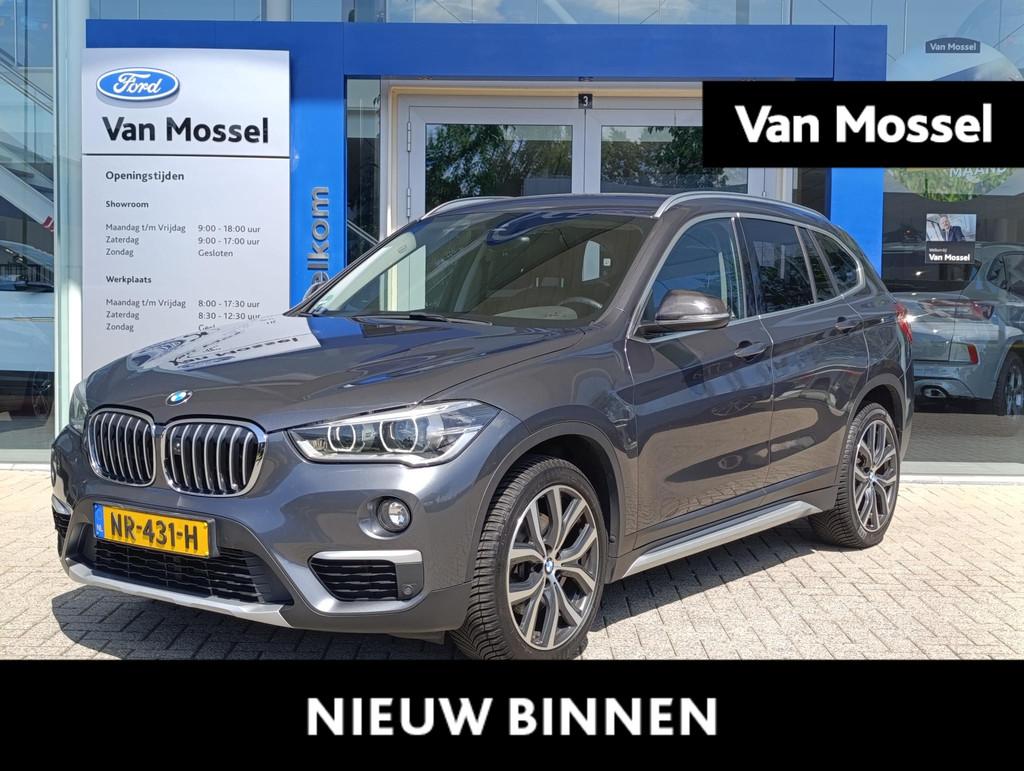 BMW X1 sDrive20i Centennial High Executive | Trekhaak | Elek, Auto's, BMW, Euro 6, Leder en Stof, Origineel Nederlands, Ford A1 Occasion