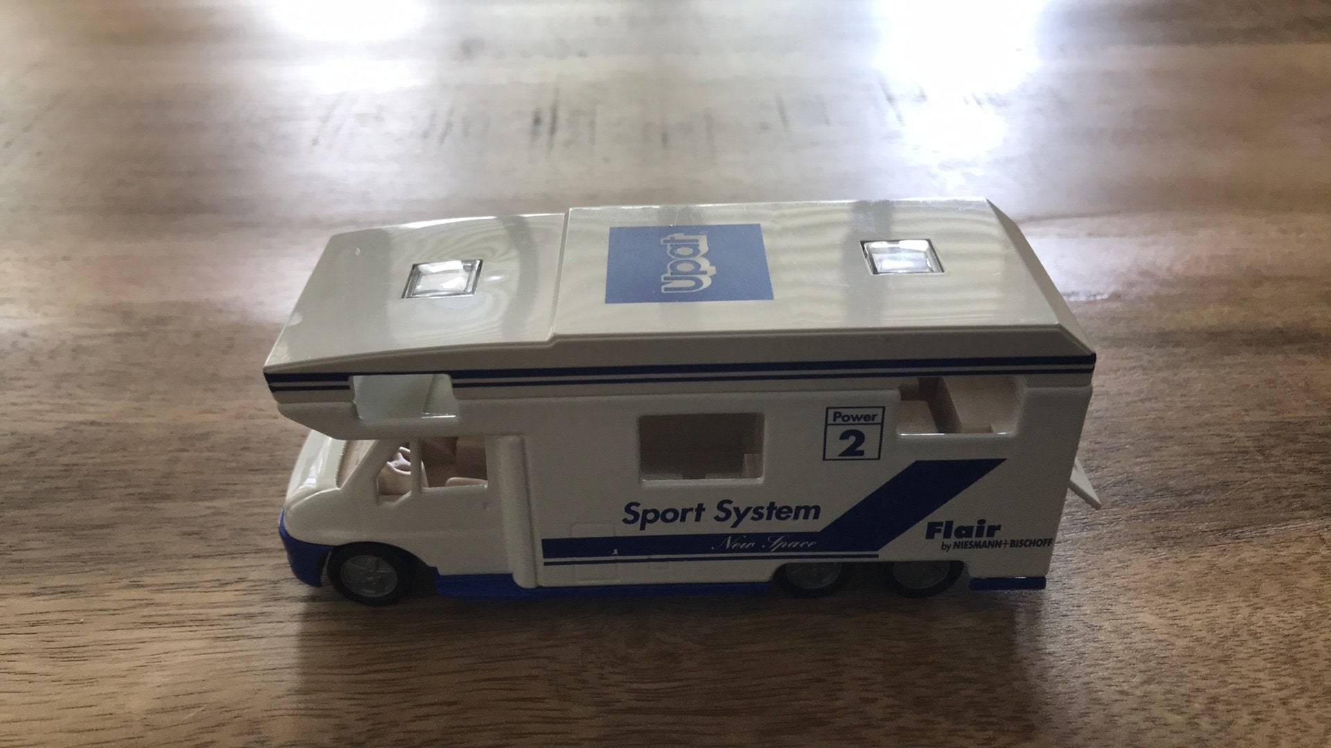 Fiat Ducato  Niesman&Bischoff Flair camper 1:55 Siku 2536, Ophalen of Verzenden, Nieuw, Auto, SIKU
