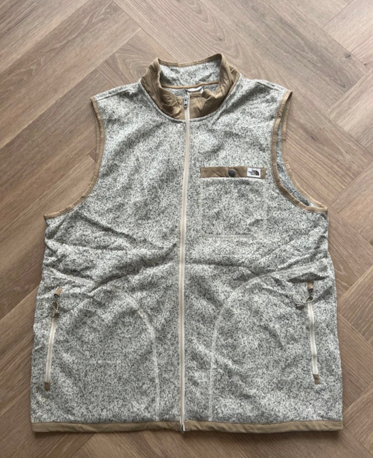 The North face bodywarmer heren | grijs / bruin | maat, Kleding | Heren, Bodywarmers, Ophalen of Verzenden, Zo goed als nieuw