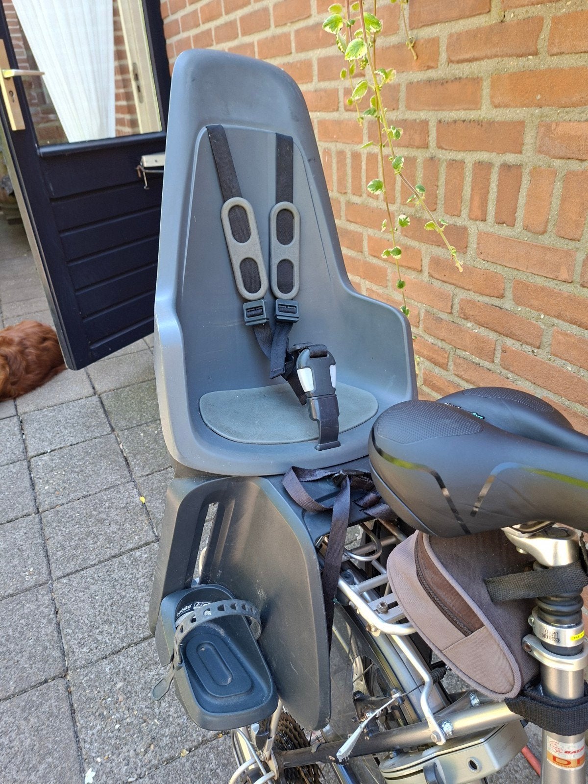 bobike kinderzitje. Achterzitje met voetsteuntjes, Ophalen, Gebruikt, Voetsteuntjes