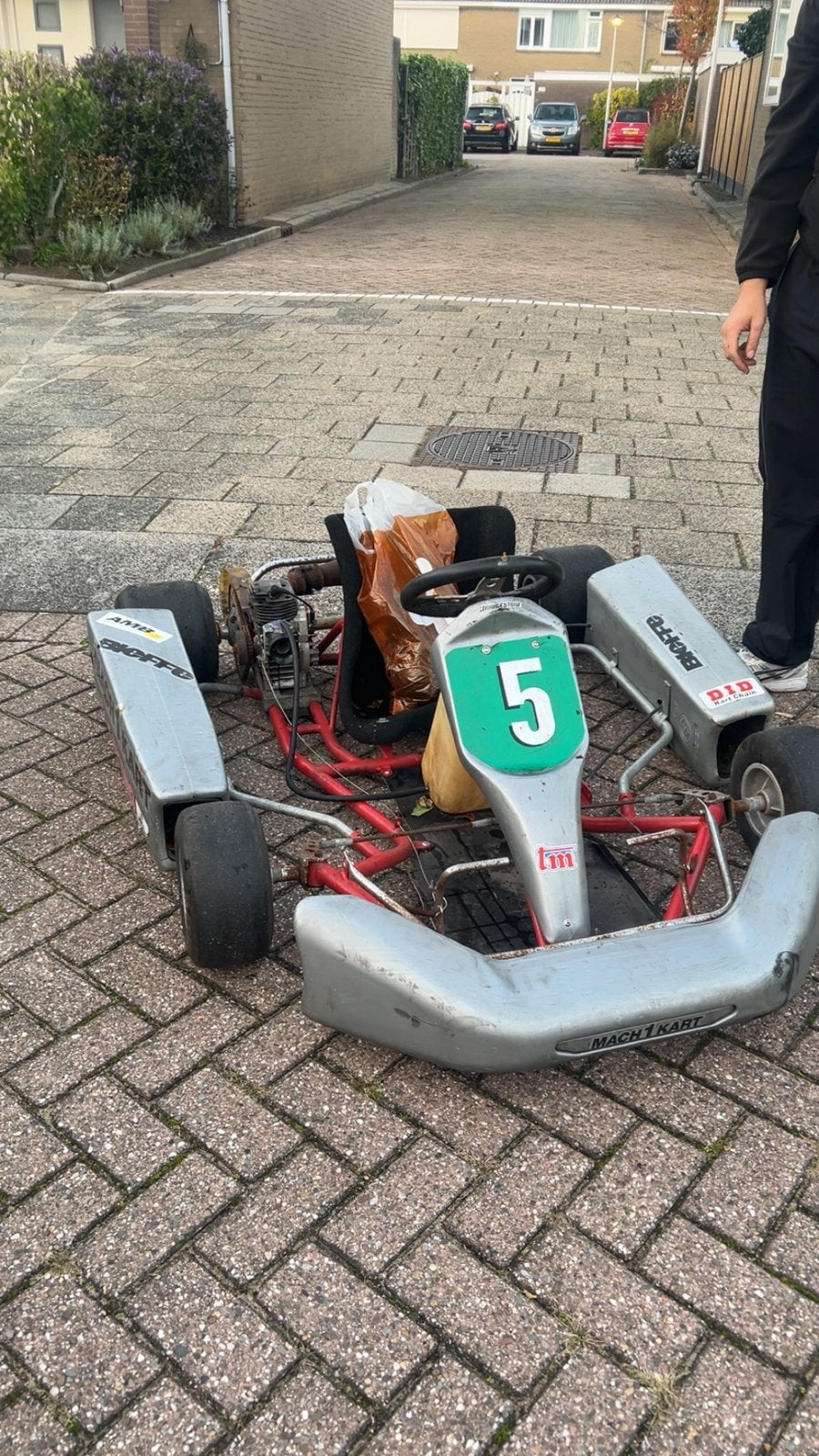 Kart opknappertje, Ophalen, Zo goed als nieuw, Kart