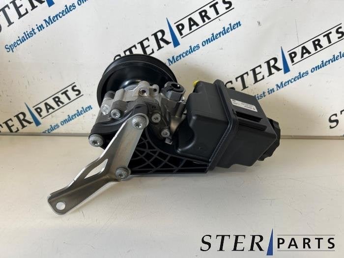 Stuurbekrachtiging Pomp van een Mercedes Sprinter, -, Nieuw, Ophalen of Verzenden, -