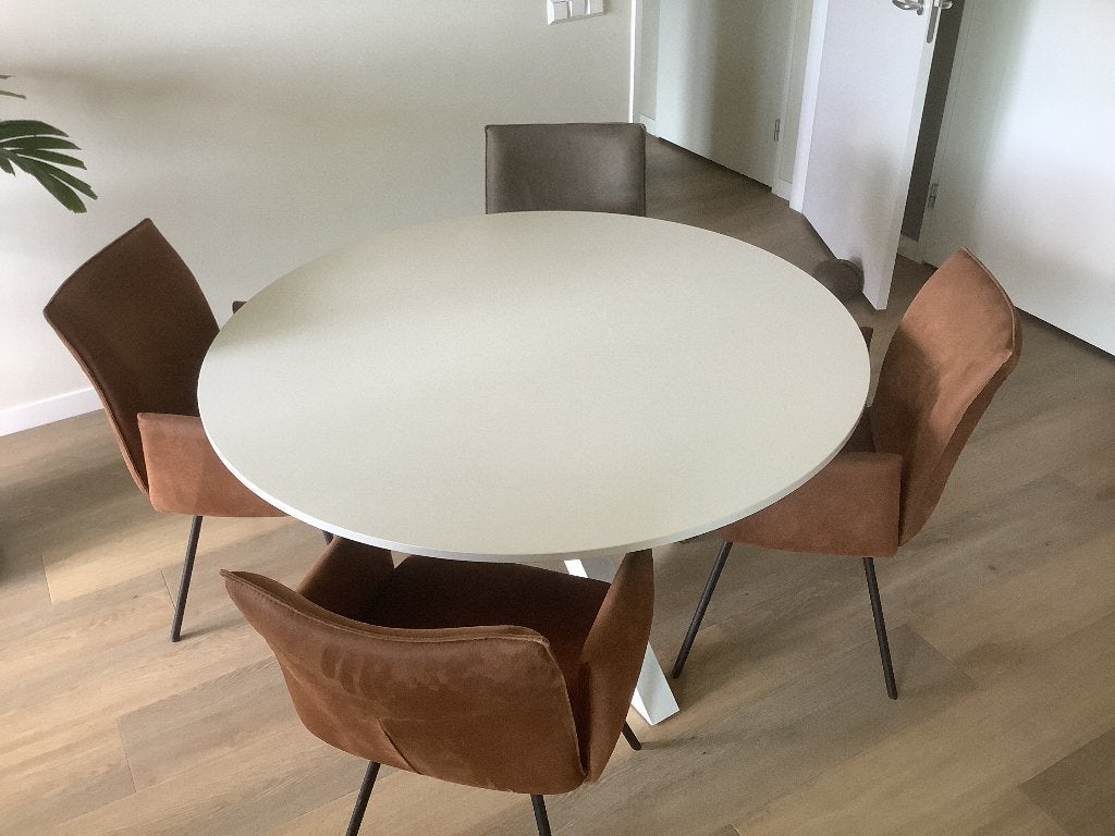 Tafel + stoelen, Ophalen, 100 tot 150 cm, Rond, Zo goed als nieuw