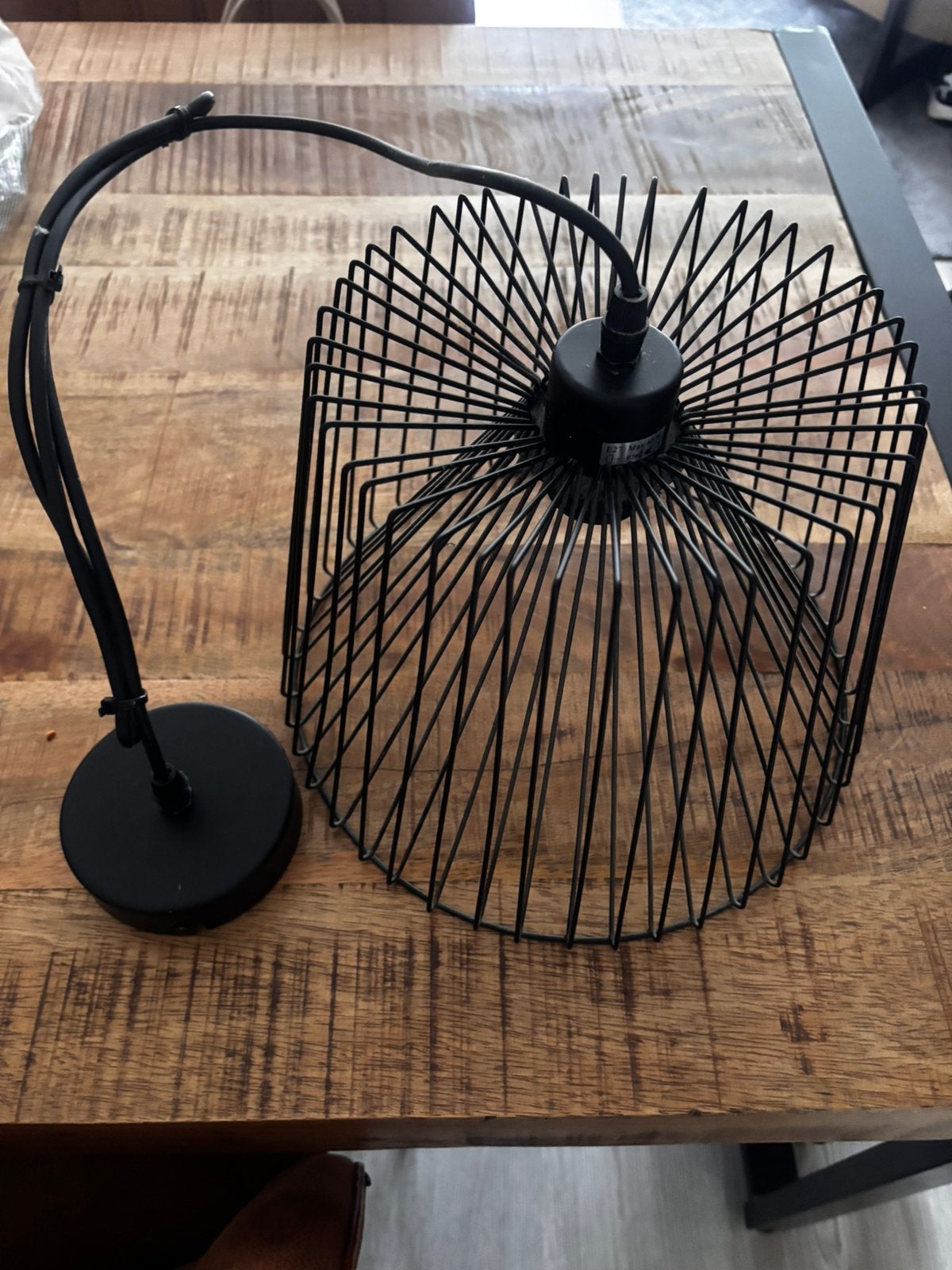 Zwarte hanglamp, Ophalen, Gebruikt, Metaal