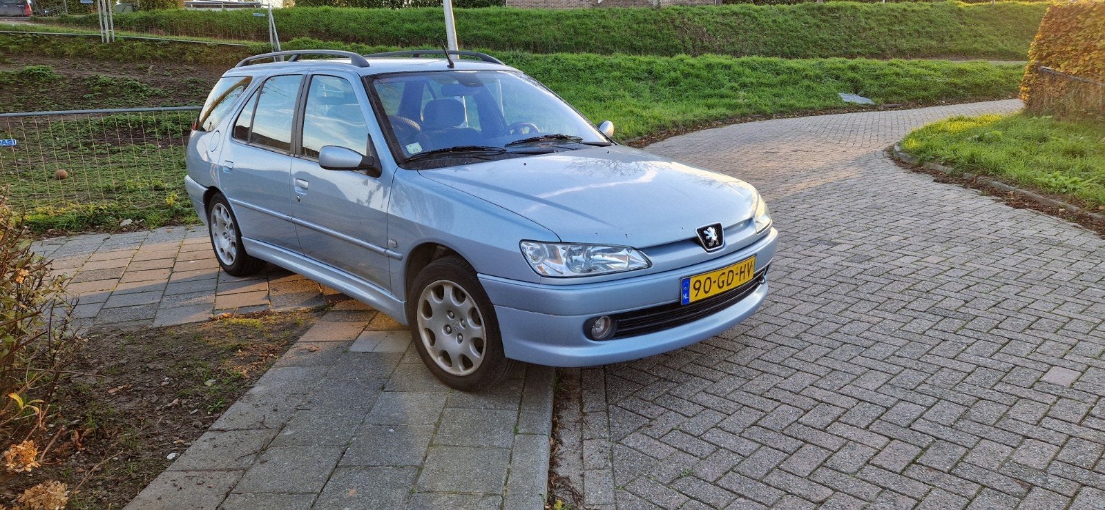 Peugeot 306 1.6 XR Break 2000 Grijs, Auto's, Voorwielaandrijving, 4 cilinders, 1095 kg, 49 €/maand