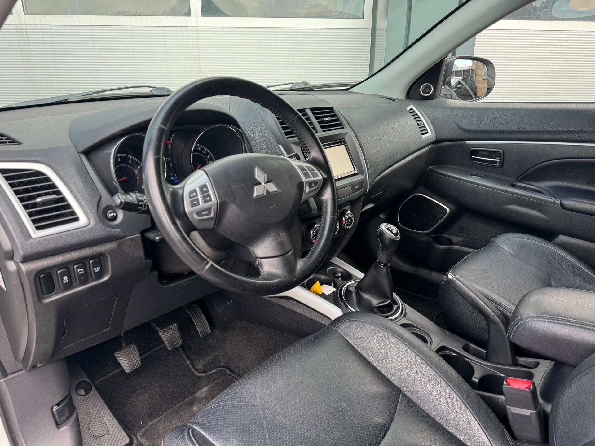 Mitsubishi ASX 1.6 Instyle ClearTec Panorama Leder Stoelvw K, Auto's, Voorwielaandrijving, Euro 5, Gebruikt, Navigatiesysteem