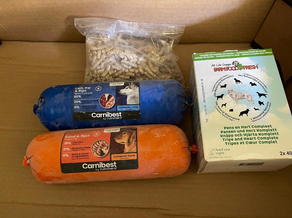 Carnibest Eend en ook andere varianten, Ophalen, Hond