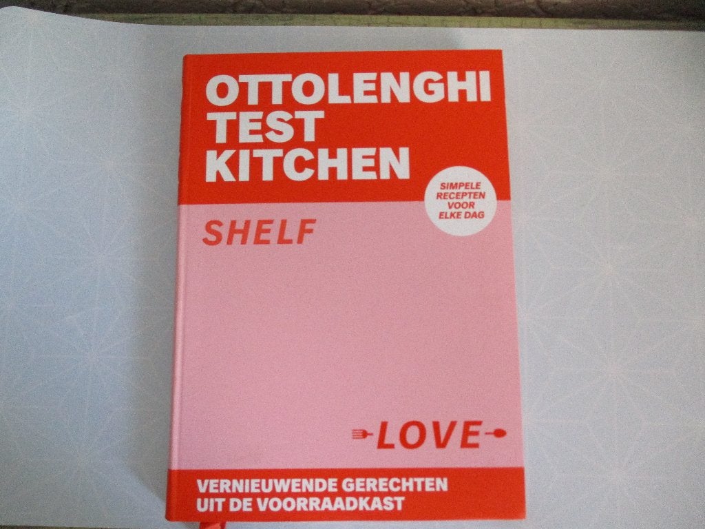Ottolenghi Test Kitchen  Shelf Love Yotam Ottolenghi, Ophalen of Verzenden, Zo goed als nieuw, Nederland en België
