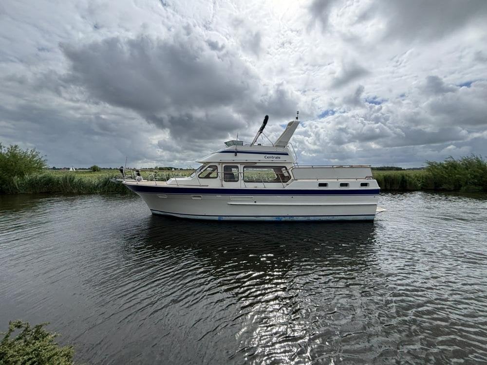 Trader 41+2, Watersport en Boten, Motorboten en Motorjachten, Overige motortypen, Diesel, Koelkast, Polyester