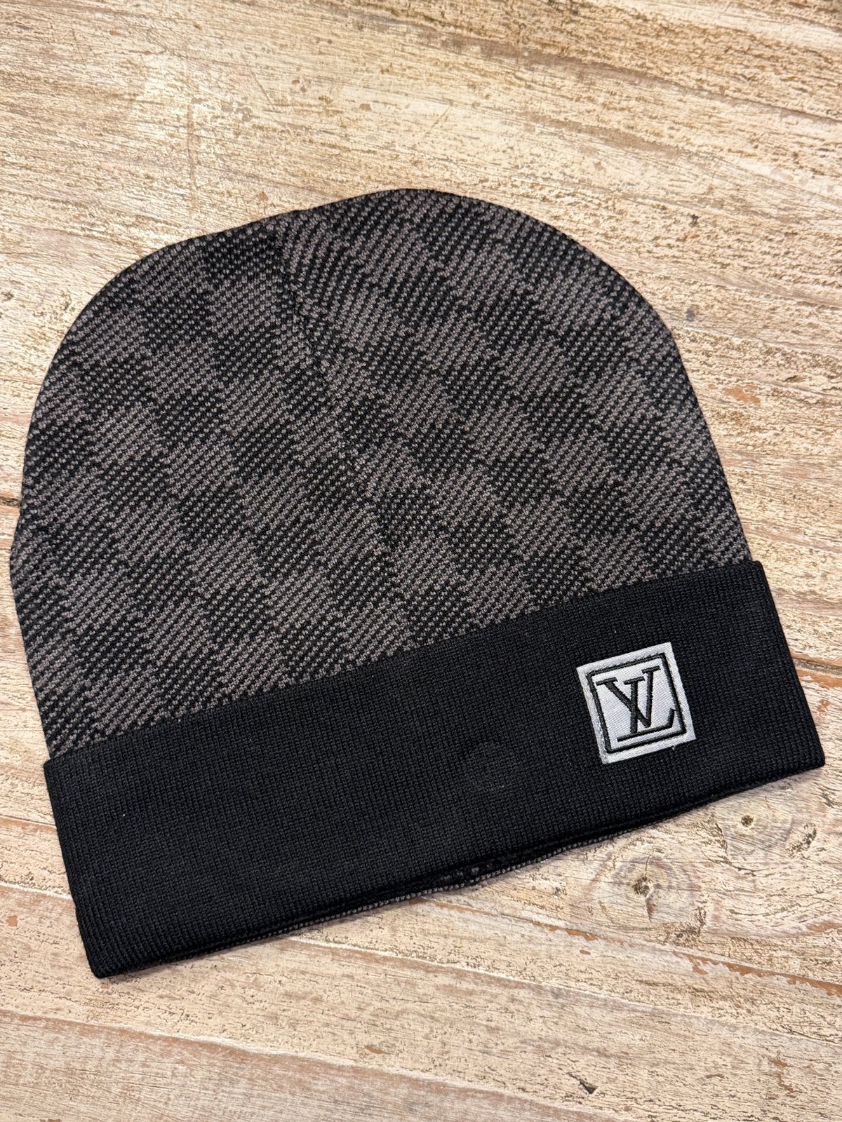 Muts LVParis, Ophalen of Verzenden, Zo goed als nieuw, Overige maten, Muts