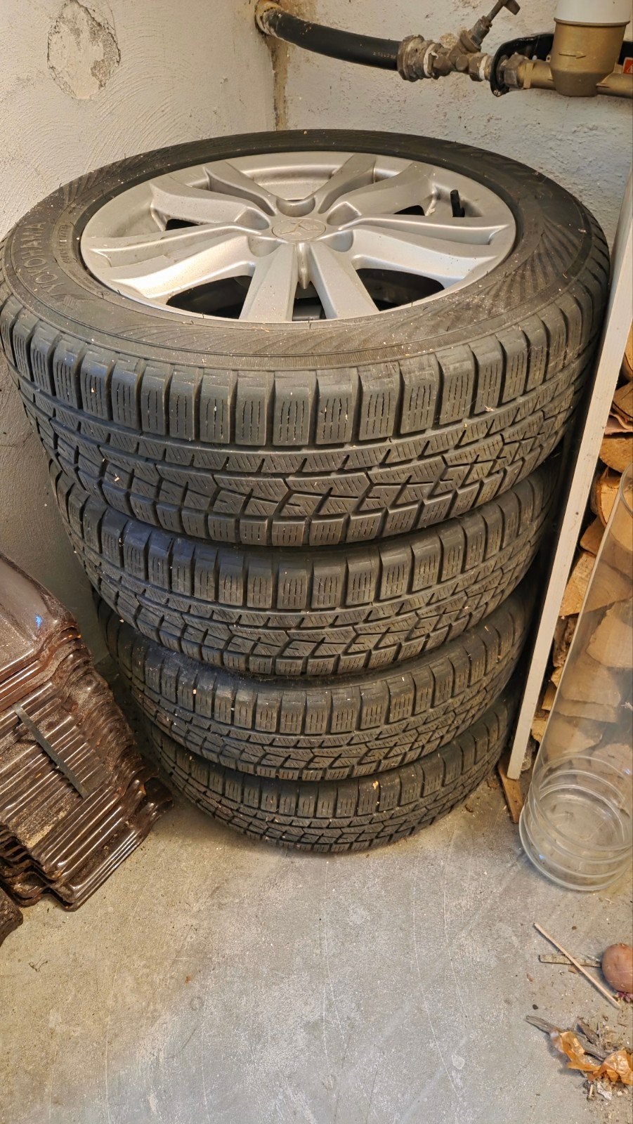 Set van 4 winterbanden met licht metalen velgen, Ophalen, 215 mm, 16 inch, Banden en Velgen