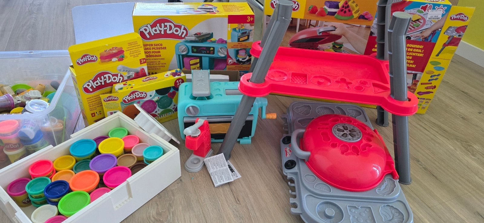 Play-Doh klei set met BBQ, mixer en oventje, Kinderen en Baby's, Ophalen, Zo goed als nieuw