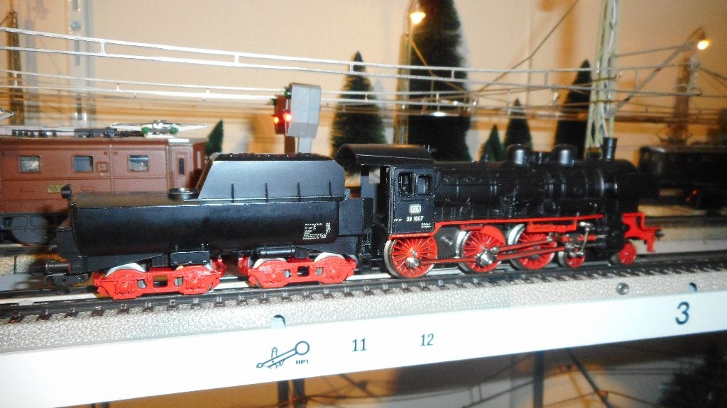 MARKLIN 3099 Duitse fraaie P8 met kuiptender serie 38 DB, Hobby en Vrije tijd, Modeltreinen | H0, Wisselstroom, Locomotief, Ophalen of Verzenden