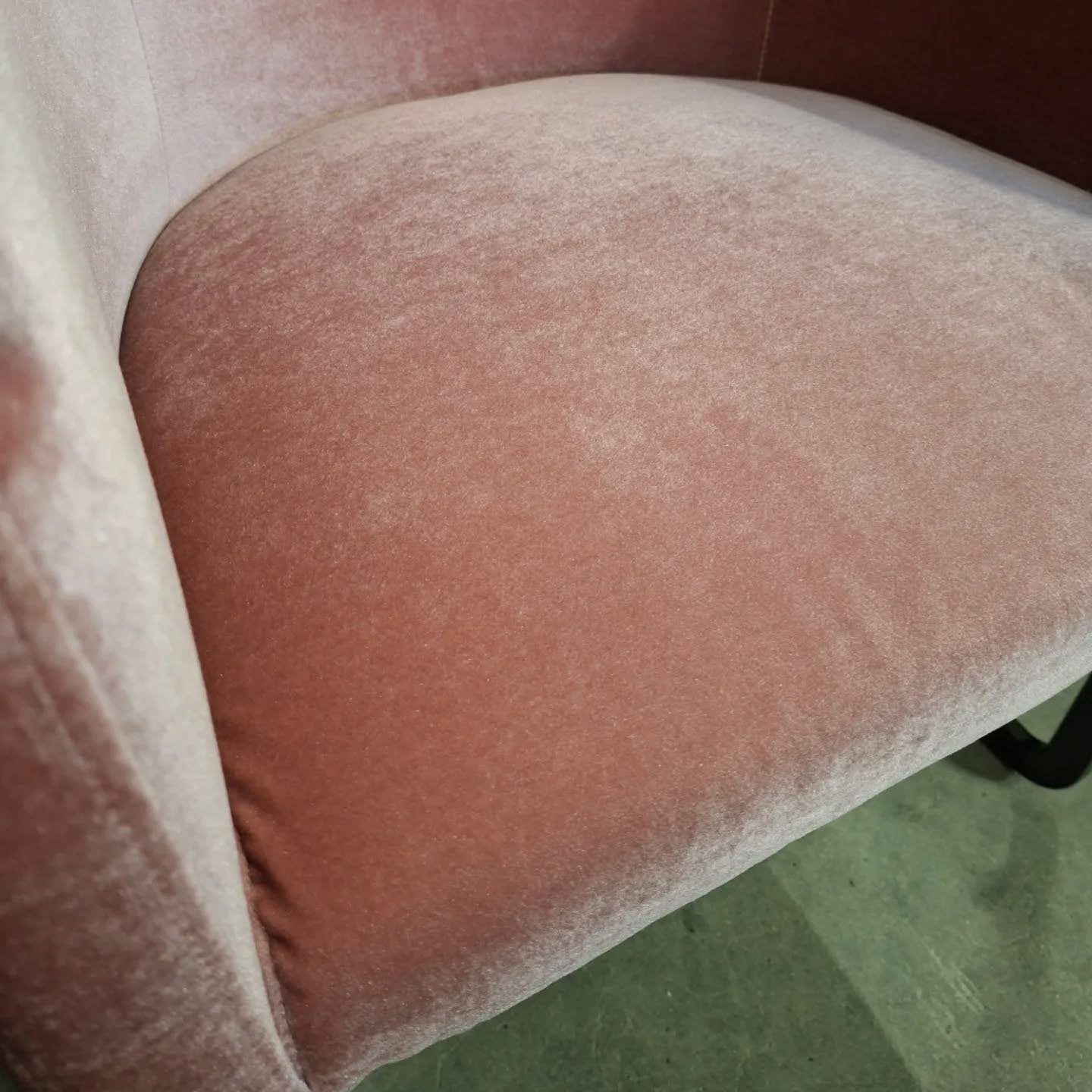 2x Eetkamerstoel Chiara Blush roze Velvet Richmond Interiors, Huis en Inrichting, Stoelen, Ophalen, Richmond interiors, Twee, Overige kleuren