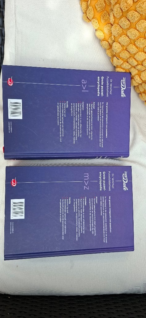 Van Dale Grote puzzelencyclopedie, Boeken, Hobby en Vrije tijd, Onbekend, Ophalen of Verzenden, Zo goed als nieuw, Overige onderwerpen