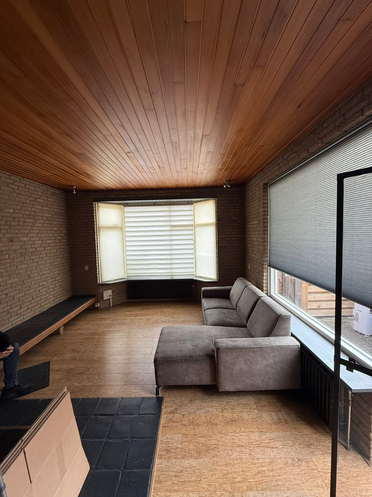 Mooie bank met lounge, Huizen en Kamers