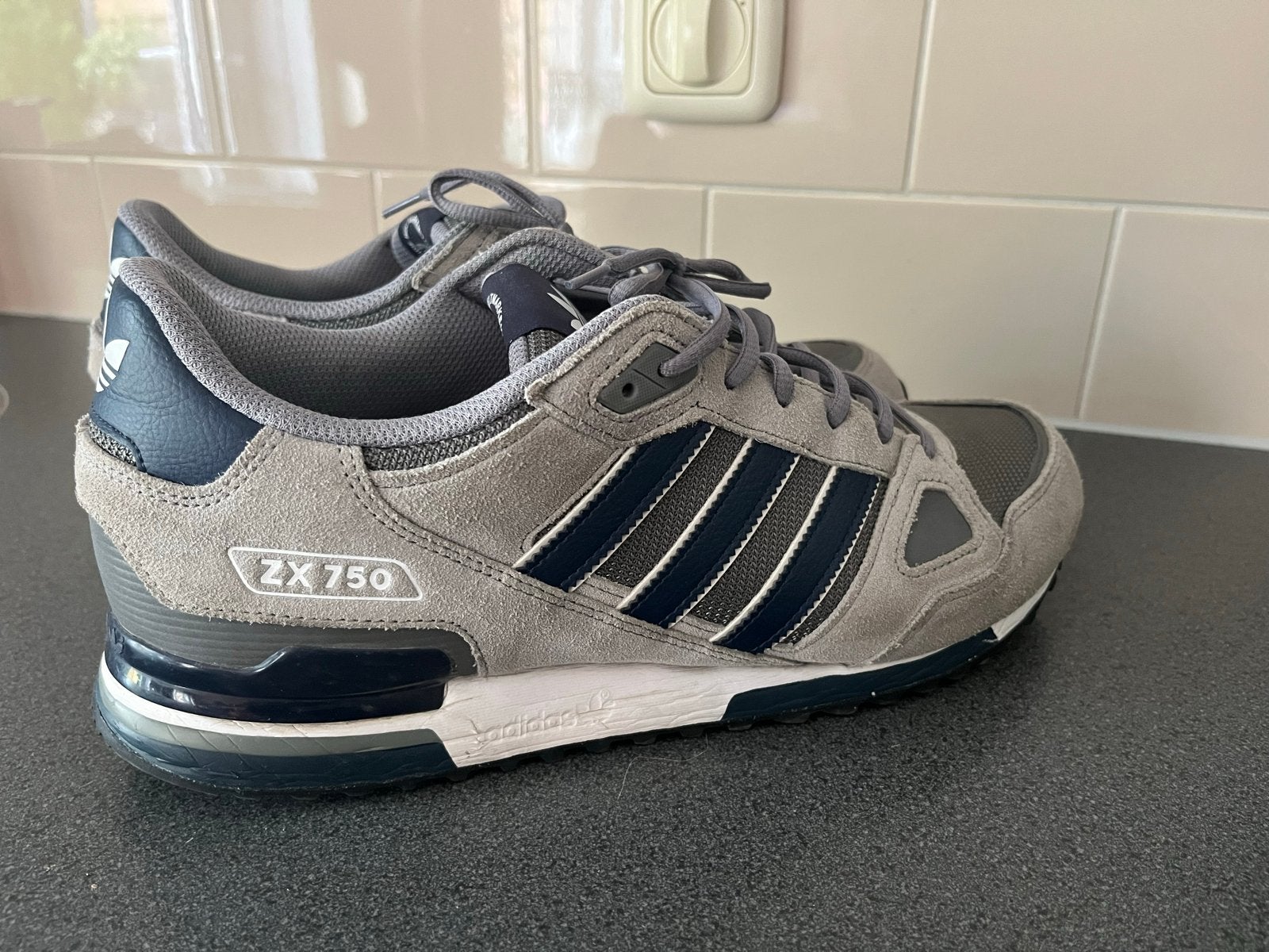 Adidas ZX 750 Sneakers Maat 47.5 Grijs/Blauw, Ophalen of Verzenden, Zo goed als nieuw, Blauw, Sneakers of Gympen