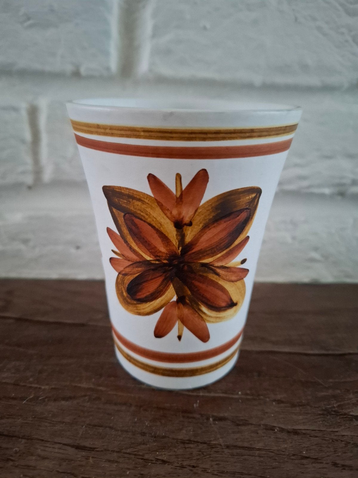 Vintage vaasje / beker. Cinque Ports Pottery. H 11 cm., Ophalen of Verzenden