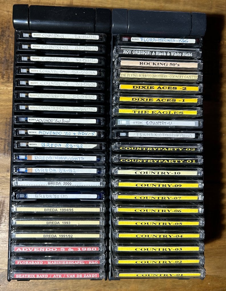 40 Recordable Minidiscs met oa COUNTRY muziek, Ophalen of Verzenden, Overige typen