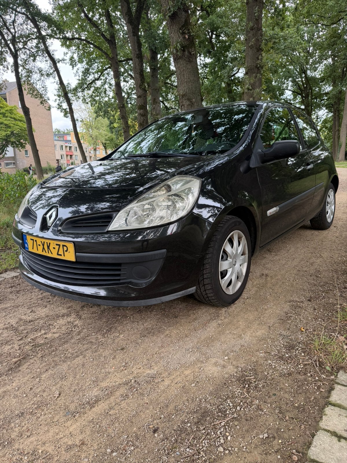 Renault Clio 1.416V  RipCurl 2007 Zwart 272000KM apk nieuw, Voorwielaandrijving, Zwart, 4 cilinders, 1200 kg