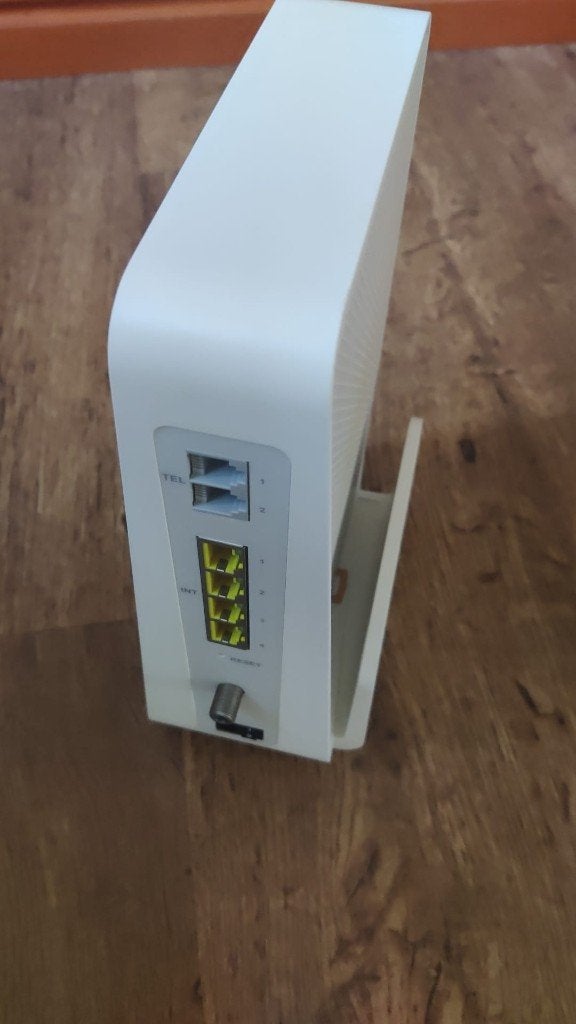 ARRIS WIFI router TG2492LG-ZG ., Ophalen of Verzenden, Router, Arris