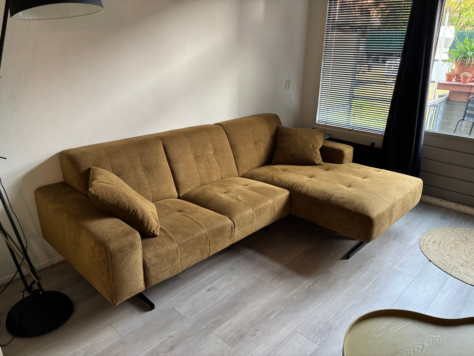 Vrijwel nieuwe Montèl Traffic hoekbank met longchair, Huis en Inrichting, Ophalen, 250 tot 300 cm, 125 tot 150 cm, Hoekbank